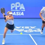Nữ tay vợt pickleball số một thế giới từng là ngôi sao bóng đá