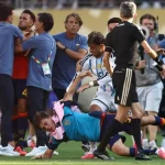 Argentina đã tự làm hoen ố hình ảnh của chính mình và huỷ hoại trận chung kết World Cup bằng sự cay cú và phản cảm!